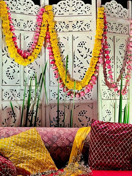 Cultural & Artistic Themes photo 14