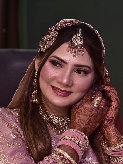 Engagement & Pre-Wedding Glam photo 16