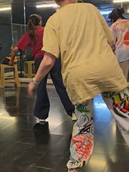 Students practicing popping and animation techniques in class. Our regular batches focus on building a strong foundation alongside learning interesting choreographies.