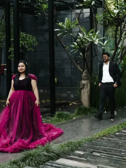 Dress Rental Buzz - Photoshoot Outfit Rental Couple & Pre-Wedding Outfits photo 5