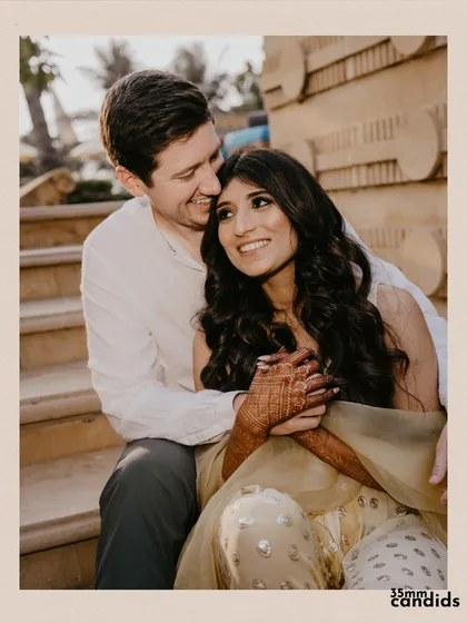 A sweet and charming portrait of Konrad and Bahar. Their easy smiles and comfortable embrace showcase their irresistible chemistry.