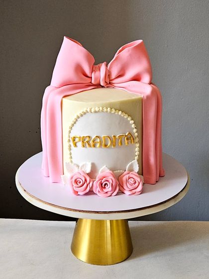 Pink Frost Patisserie - Handcrafted Edible Figurines & Toppers Stylish & Modern Designs photo 3
