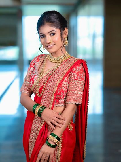 Elegant Maharashtrian Brides photo 22