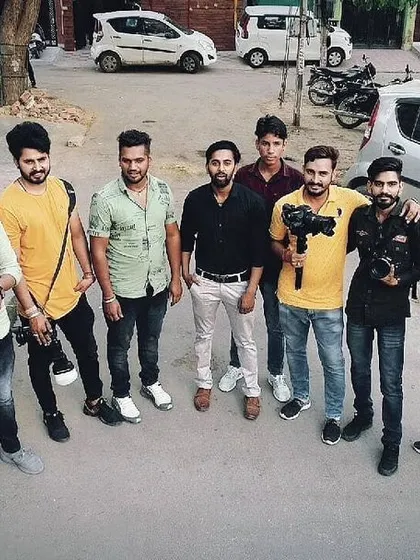 The whole crew on location for a wedding shoot. We are a mobile and flexible team, ready to shoot anywhere in the Delhi NCR region.