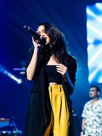 Performing with the full band setup in LA. This is the perfect choice for a high-impact corporate event or wedding reception.