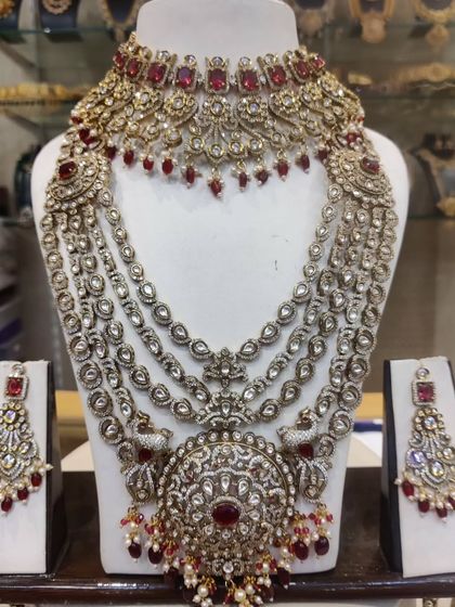 Lotus Bridal Studio - Wedding & Event Jewellery Rental Contemporary & Reception Styles photo 3