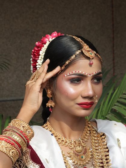 Traditional Bridal Looks photo 82