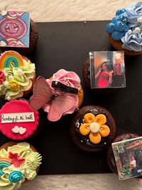 Custom Cupcakes & Dessert Gifting
