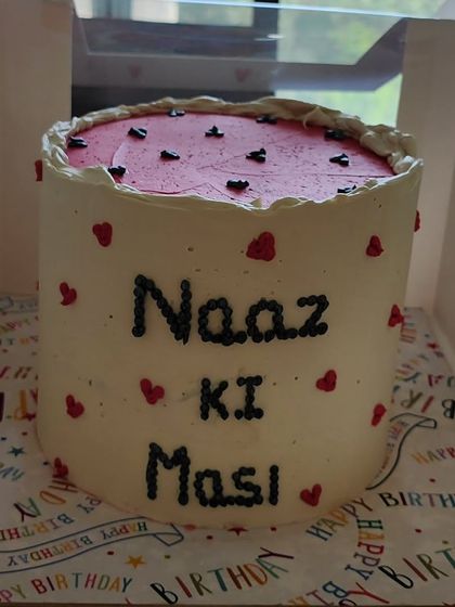 This tall apple cinnamon cake was made for a special "Naaz ki Masi". It's filled with layers of homemade caramel and sauteed cinnamon apples, offering a warm and comforting flavour.