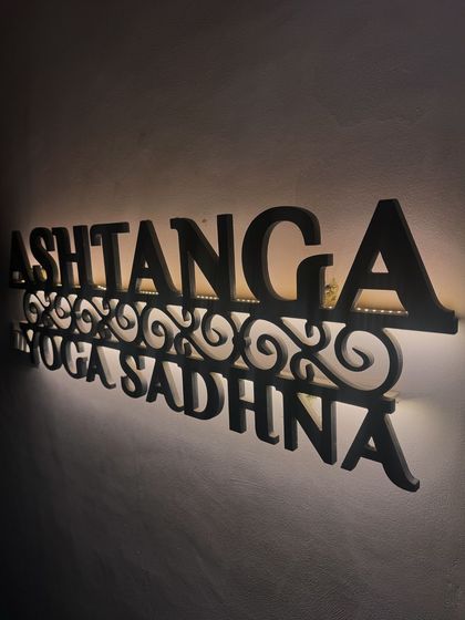 The light within matters most. Starting the day in silence and with movement, I am grateful for the practice, the teachings, and the community.