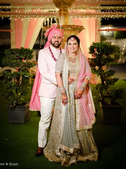 A classic wedding portrait of the newly married couple. I provide a mix of candid shots and more formally posed portraits to ensure you have a complete collection of memories.