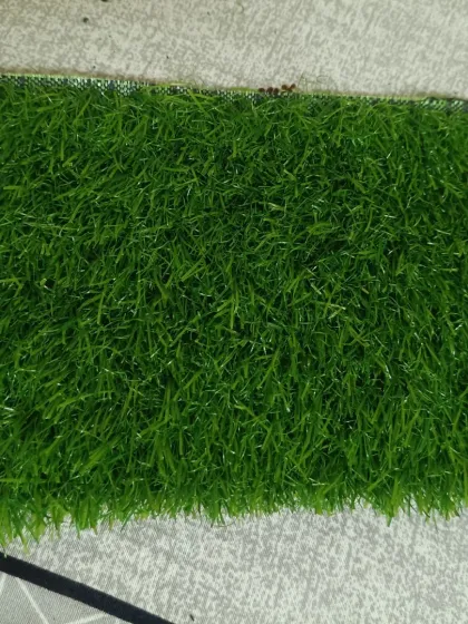 This sample shows my 35mm turf with a single backing. It's a cost-effective solution for adding a touch of green to any space, indoors or out.