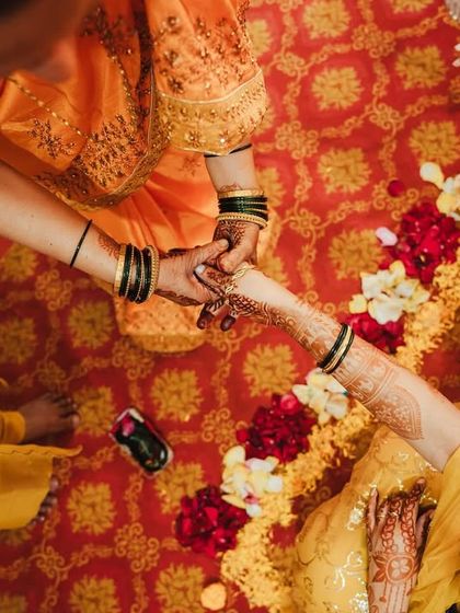 Haldi & Mehendi: Colors & Laughter photo 43
