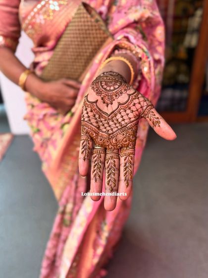 Lotus Mehendi Arts - Event Mehendi Services Elegant Designs for Guests photo 48