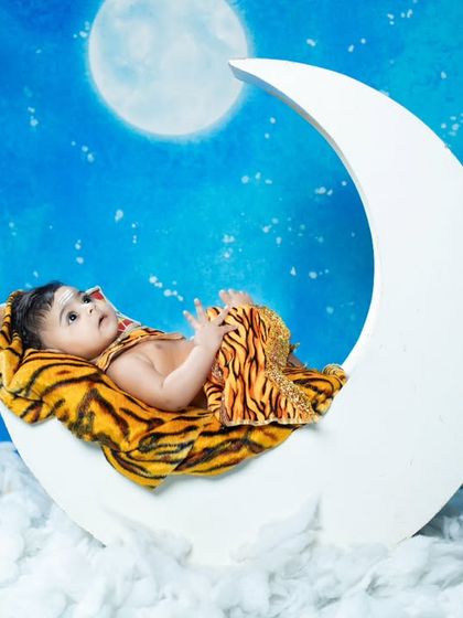 A more relaxed pose for our little Lord Shiva, lounging on the crescent moon under the night sky.