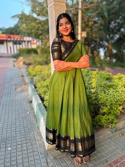 Shreya Balaji - Ethnic Fashion Modeling Modern Ethnic: Gowns, Lehengas & Kurtis photo 9