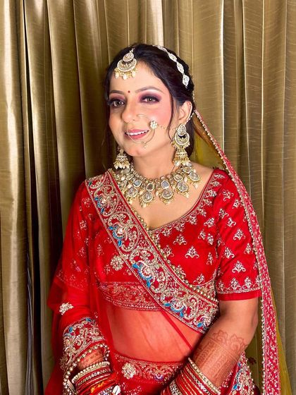 Classic Bridal Looks photo 8