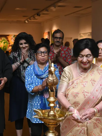 The traditional lamp lighting ceremony on the opening day of my exhibition. I am so grateful for the support of the art community and patrons.