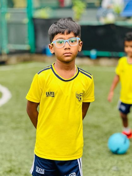 Elite Soccer School - Youth Football Coaching Programs Youth Development (Ages 6-10) photo 20