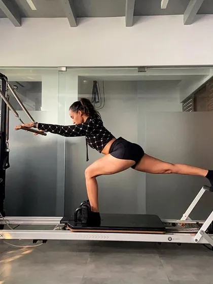 This lunge variation on the Reformer targets the glutes and legs while challenging your balance and core engagement. We focus on precise form to ensure you get the most out of every single movement.