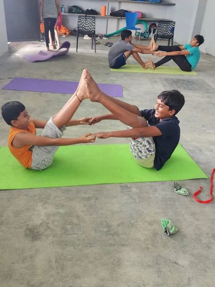 Swimsquare - Swimming Lessons Dry-Land Training: Strength & Flexibility photo 106