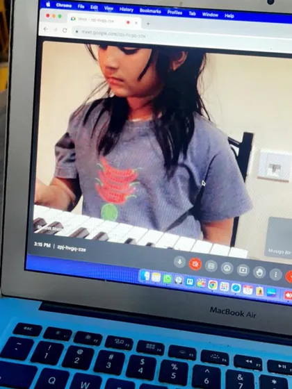 A snapshot of an online keyboard lesson in progress, showing how we deliver quality, interactive instruction remotely.