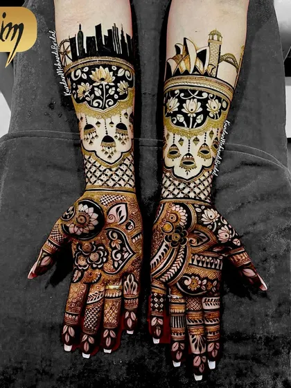 I can create any custom design you have in mind. This bride wanted to capture her story with skylines of the cities that are important to her, including the Sydney Opera House. It shows how we can blend modern ideas with traditional mehndi patterns.