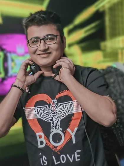 High-Energy Club Nights photo 44