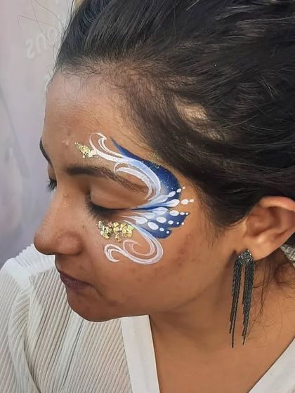 An elegant design of blue and white waves, accented with gold leaf glitter.