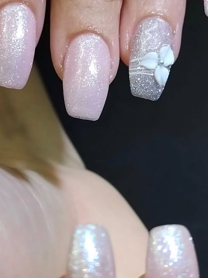 Shine On: Glitter, Chrome & Cat Eye photo 46