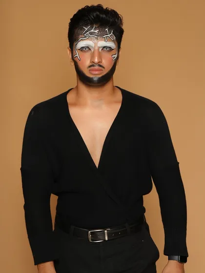 Makeup as transformation. This Halloween-inspired look uses graphic white and black face paint to create a cracked, statue-like effect, showing a more theatrical side of my work.