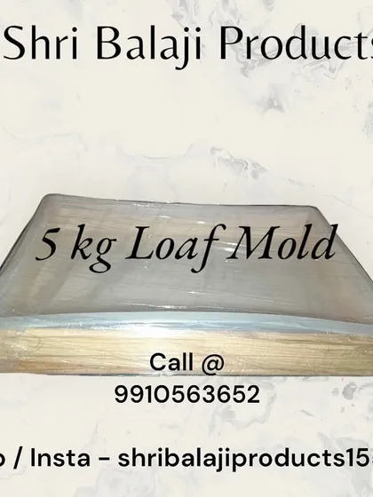This large 5 kg loaf mold is for serious soap makers. It comes with a wooden box for support, ensuring your large soap loaf sets perfectly without bowing.