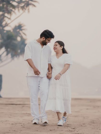 The real-life beach stroll that became an animated fairytale. I focus on capturing these simple, beautiful moments together.