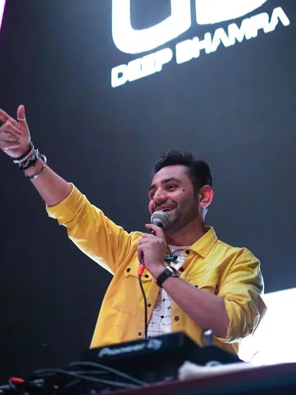 A shot from my gig at Toca in Bangalore. I love the energy of a Saturday night crowd.