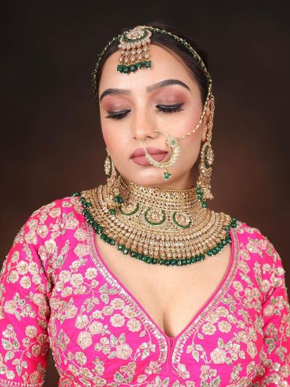 A detailed shot of the eye makeup for this bridal look. I used a mix of warm tones and a touch of shimmer to make her eyes pop.