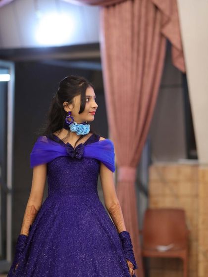 Aarvi The Designer Vastra - Custom Ethnic & Bridal Wear Design Langa Davani, Lehengas & Gowns photo 26