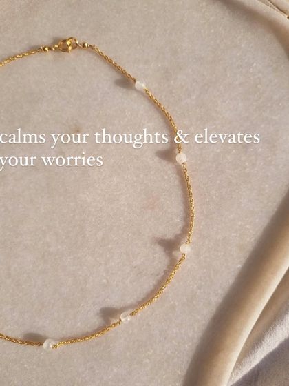 My 'apati' Rainbow Moonstone ball choker is designed to calm your thoughts and elevate your worries. It's a stone that brings balance, harmony, and hope.