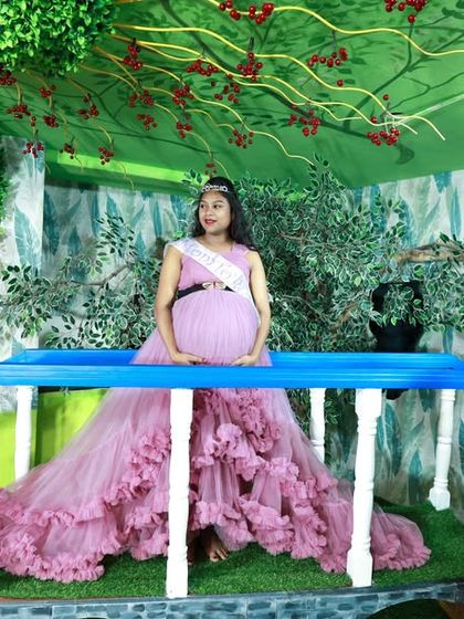 Costume Bank - Photoshoot & Videography Packages Maternity & Family Portraits photo 34