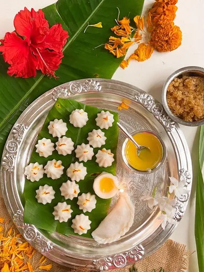 A symbol of love and tradition, our handmade Ukdiche Modaks are a festive essential for Ganesh Chaturthi. We prepare these delicate rice-flour dumplings with a sweet coconut-jaggery filling, bringing authentic flavors to your celebration.
