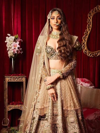 Timeless Bridal Looks photo 60