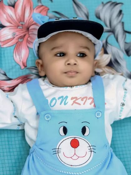 Newborn & Baby Milestones photo 12