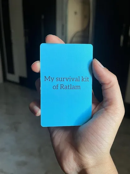 A "cutuuuu" doodle wallet card. This one was for a long-distance relationship, with a custom message that reads "My survival kit of Ratlam."