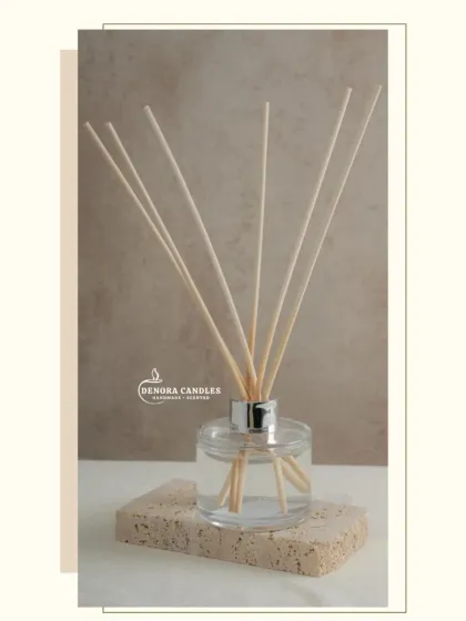 This image showcases the minimalist elegance of my reed diffusers, available for white-labeling. The clear glass bottle and natural reeds fit seamlessly into any decor style, making it a versatile choice for your brand.