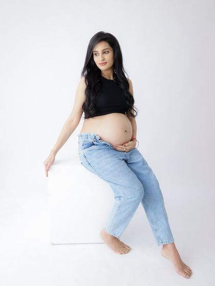 Solo Radiance: Portraits of the Mother-to-Be photo 51