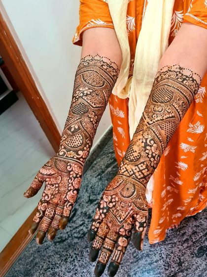 Mehndi Designer - Mehndi Artistry Services Bridal Mehndi Masterpieces photo 20