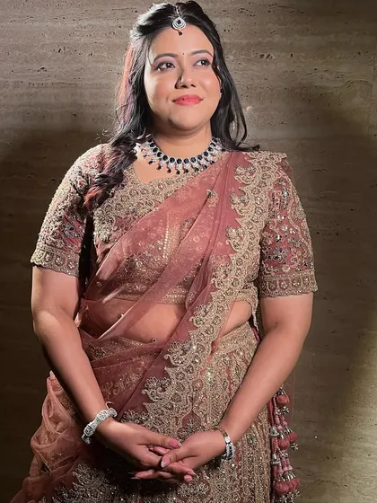 A soft glam engagement look for my bride Shubhangi in a dusty rose lehenga.