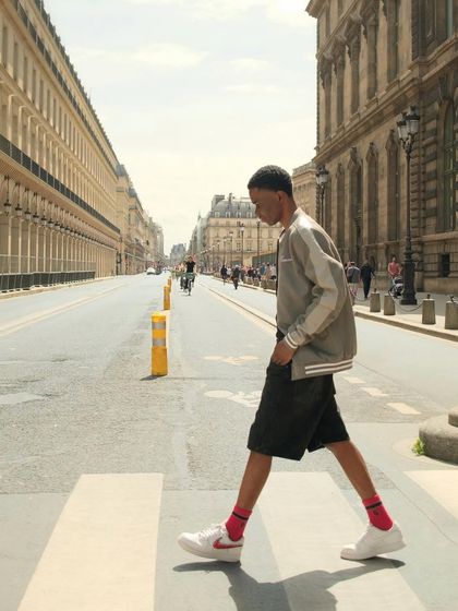 Another shot from the "Swooshing in Paris" series.