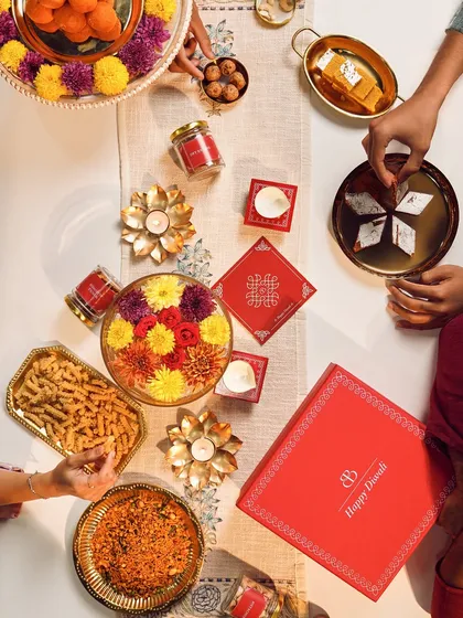 We believe gifting is about creating moments of joy and togetherness. This is a glimpse of a perfect Diwali, filled with light, laughter, and of course, a BoxUp hamper to make the celebration complete.