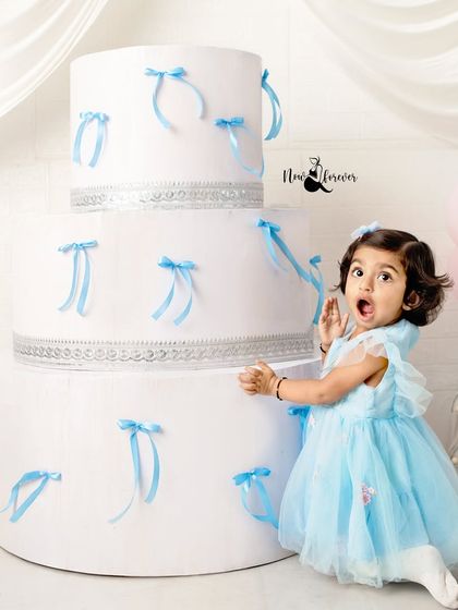 Birthday Milestones & Cake Smash Fun photo 7