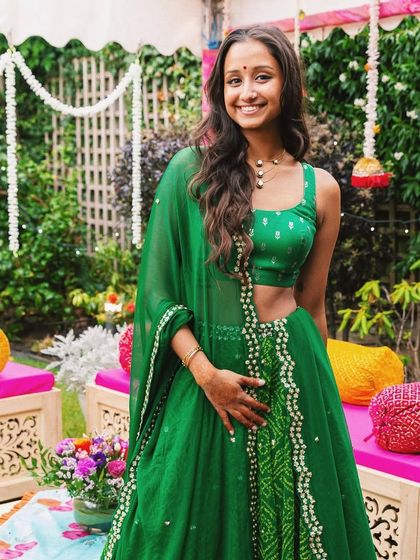 Enjoying a 'Ghar wali Mehendi' celebration. My performances are designed to fit seamlessly into traditional ceremonies, adding an authentic and celebratory touch to your Mehendi or Haldi.